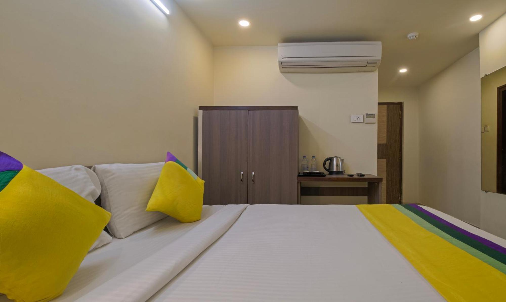 Itsy Hotels N Square Vijayawada Exterior photo