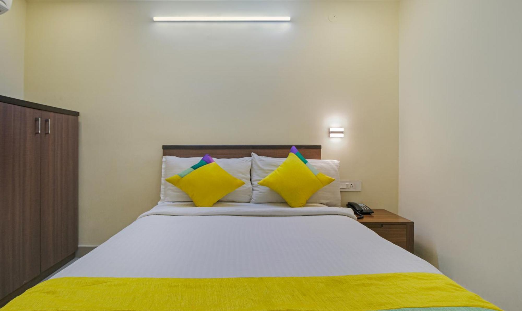 Itsy Hotels N Square Vijayawada Exterior photo